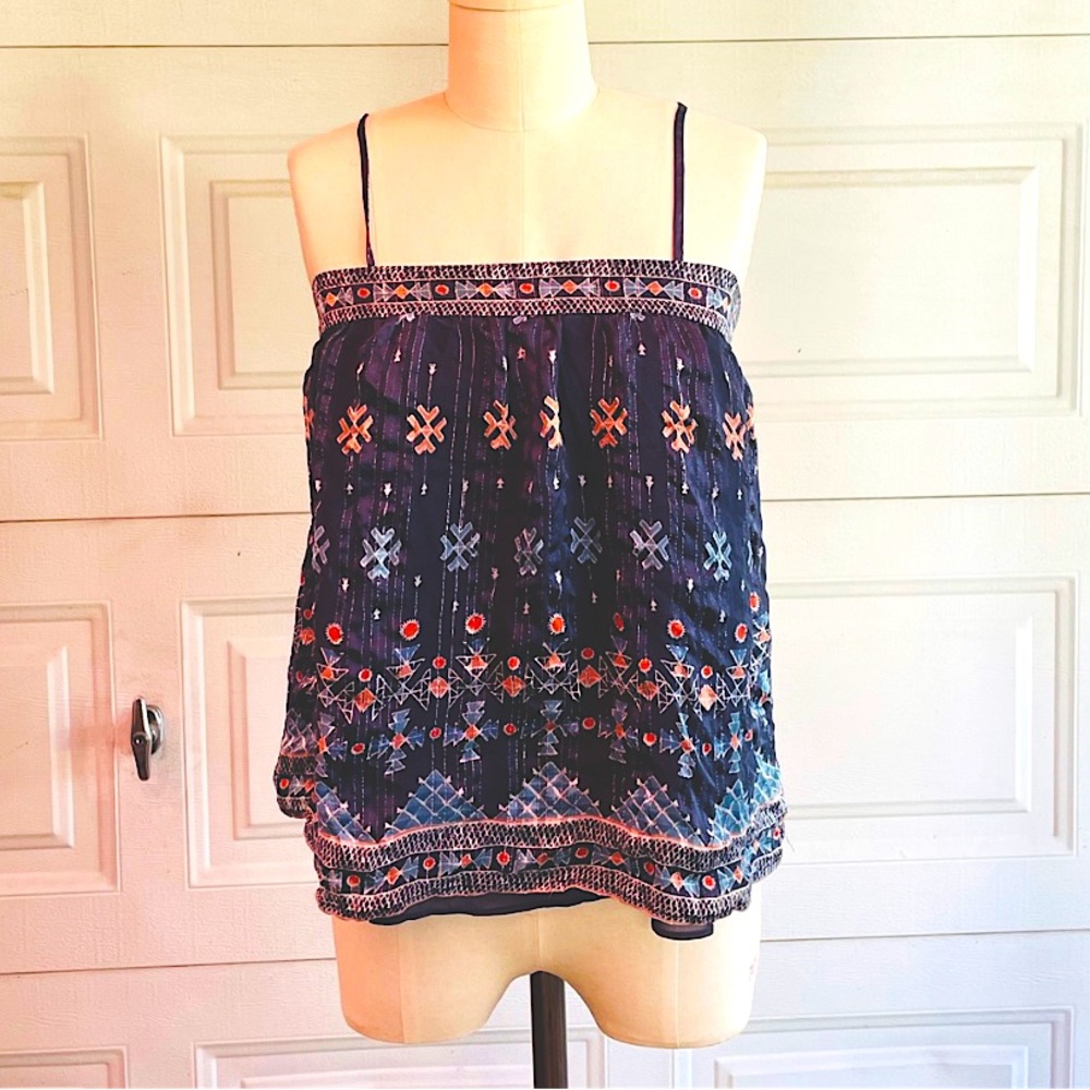 Super pretty Joie silk tank top.